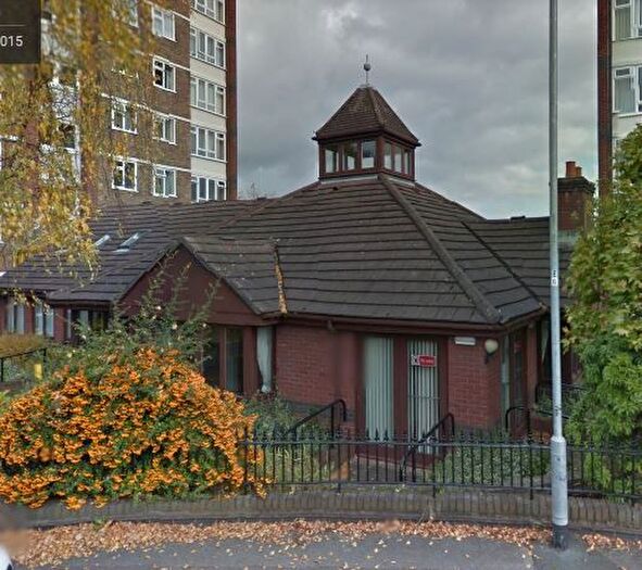 1 Bedroom Flat To Rent In David Garrick Gardens, Bloomfield Crescent, Lichfield, WS13