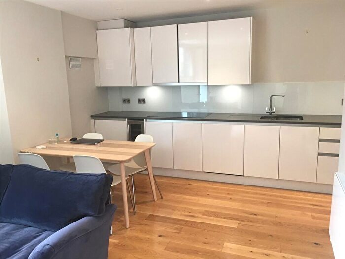 1 Bedroom Apartment To Rent In Ivory House, Clove Hitch Quay, London, SW11