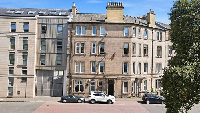2 Bedroom Flat For Sale In Murieston Crescent, Edinburgh, EH11
