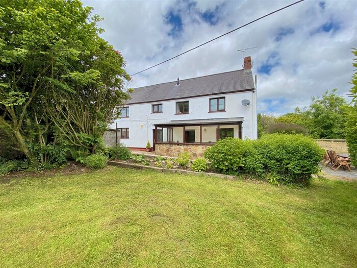 4 Bedroom Country House For Sale In Llanteg, Narberth, SA67