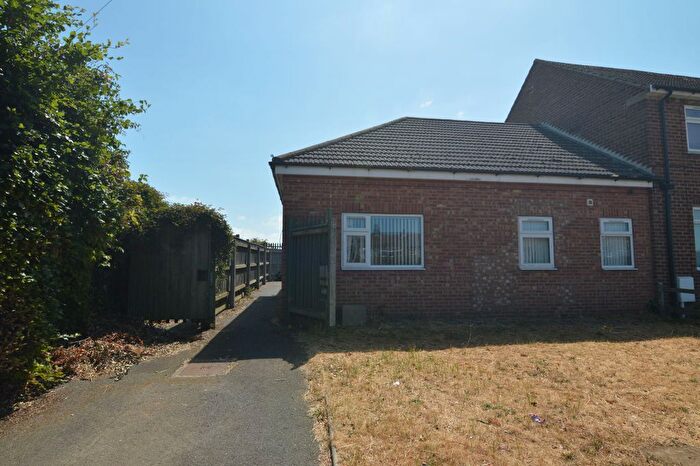3 Bedroom Maisonette To Rent In A Wootton Road, Grimsby, DN33