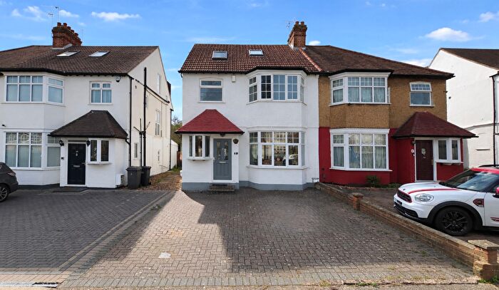 5 Bedroom Semi Detached House For Sale In Sefton Avenue, London, NW7