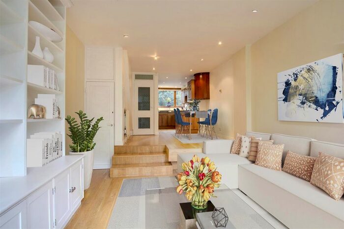 2 Bedroom Terraced House To Rent In Strawberry Vale, Twickenham, TW1