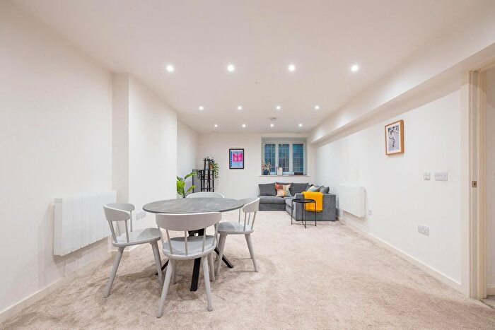 1 Bedroom Flat For Sale In Thomas Street, St. Pauls, BS2