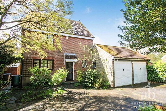 4 Bedroom Detached House To Rent In Coopers Road, Martlesham, Ipswich, IP5