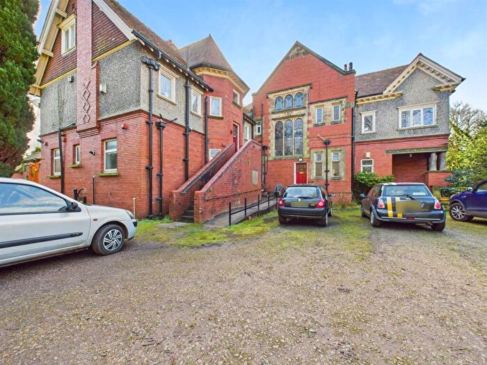 1 Bedroom Apartment To Rent In Barholm, Mere Farm Road, Prenton, CH43