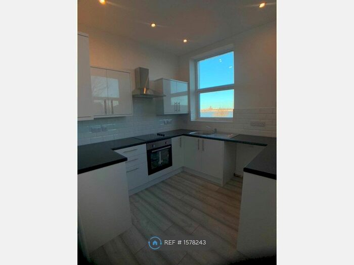 1 Bedroom Flat To Rent In Thorburn Road, Wirral, CH62