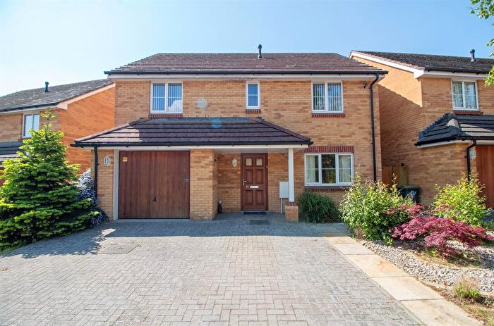 4 Bedroom Detached House For Sale In South Downs Rise, Bedhampton, PO9