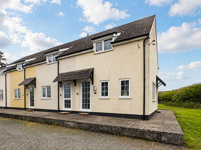 2 Bedroom End Of Terrace House For Sale In Penstowe Holiday Park, Kilkhampton, EX23