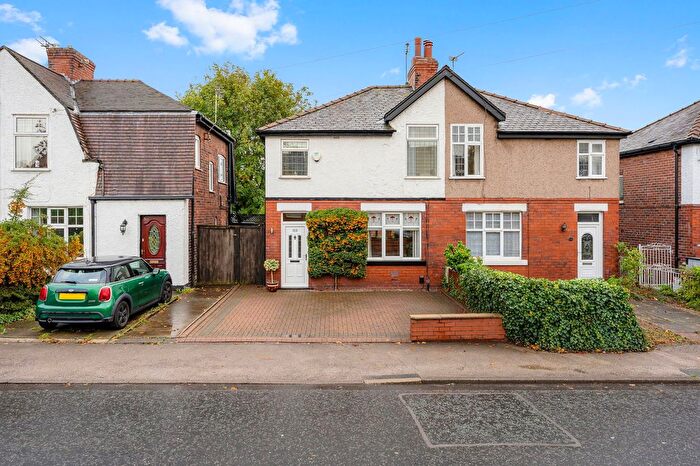 3 Bedroom Semi Detached House For Sale In Manchester Road, Astley, Manchester, M29