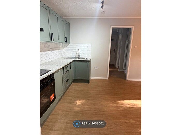 2 Bedroom Flat To Rent In Eagle Walk, Norwich, NR2