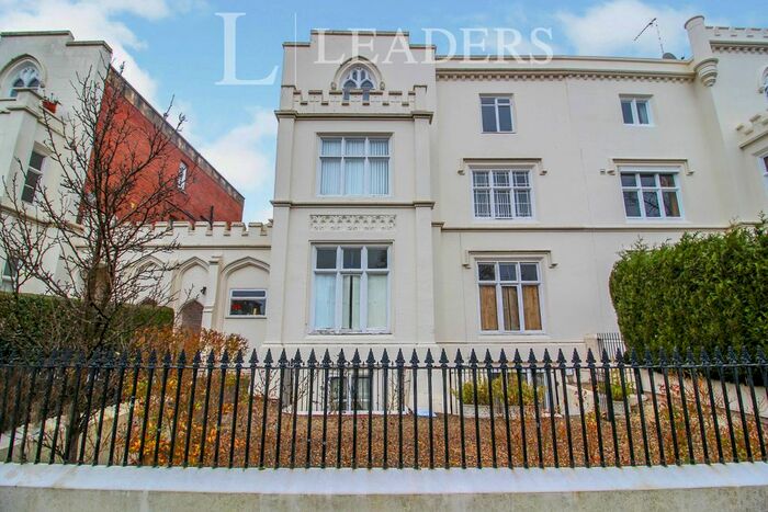 2 Bedroom Flat To Rent In Warwick Place, Leamington Spa, CV32