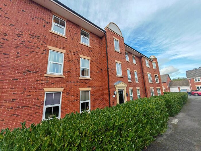 2 Bedroom Flat For Sale In Lambert Crescent, Nantwich, CW5