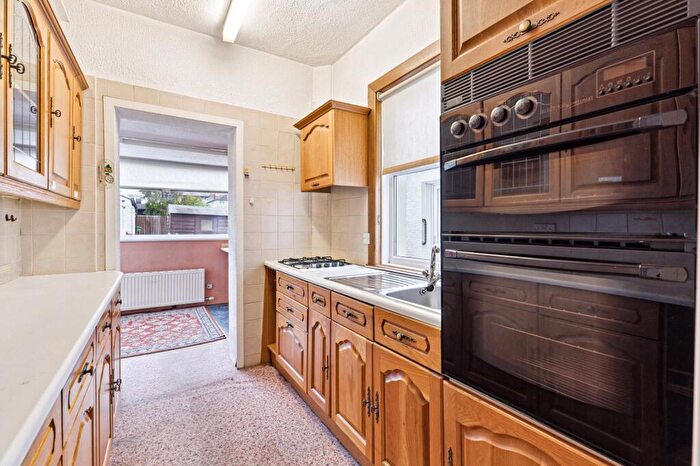 3 Bedroom Terraced House For Sale In Nether Auldhouse Road, Newlands, Glasgow, G43