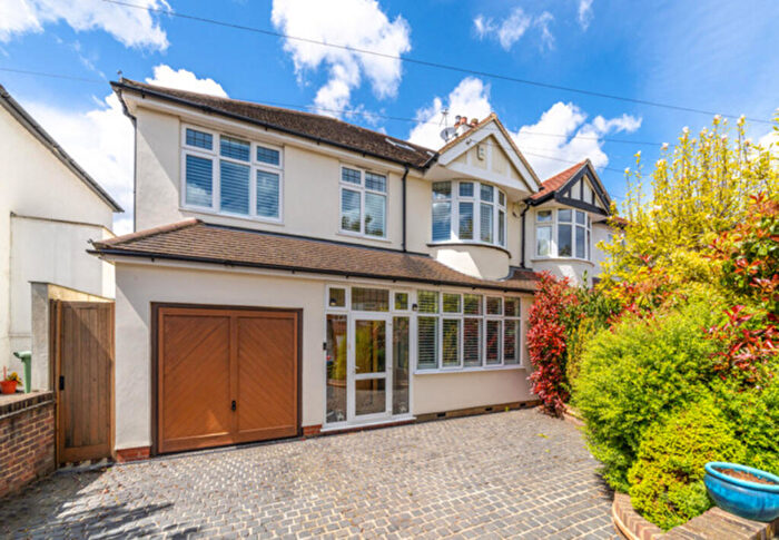 5 Bedroom Semi-Detached House To Rent In Ash Grove, West Wickham, BR4