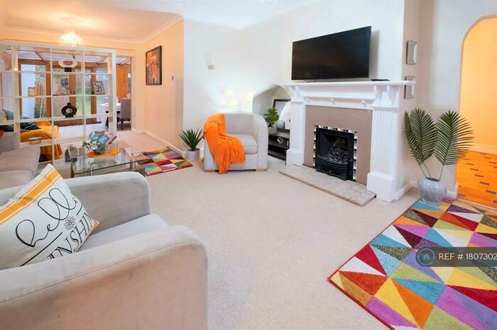 3 Bedroom Terraced House To Rent In Totteridge Drive, High Wycombe, HP13