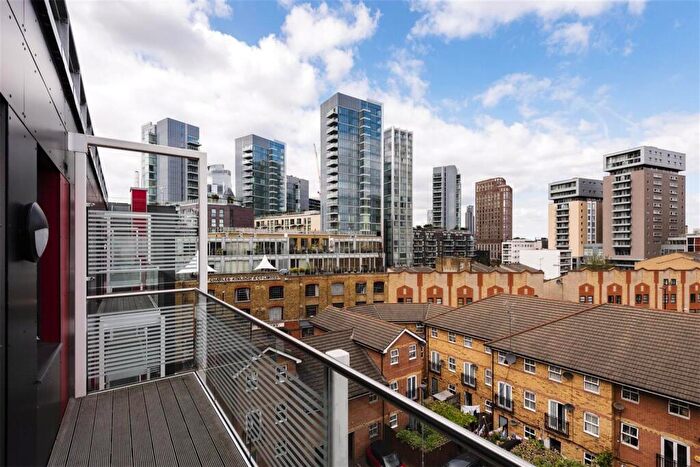 2 Bedroom Apartment To Rent In Back Church Lane, London, E1
