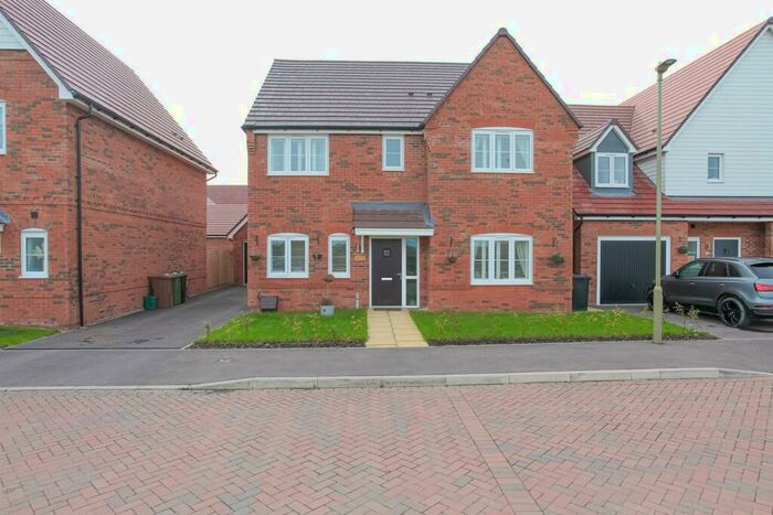 4 Bedroom Detached House To Rent In Foxcote Crescent, Didcot, OX11