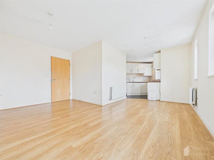 2 Bedroom Apartment For Sale In Mendip Way, Great Ashby, Stevenage, SG1