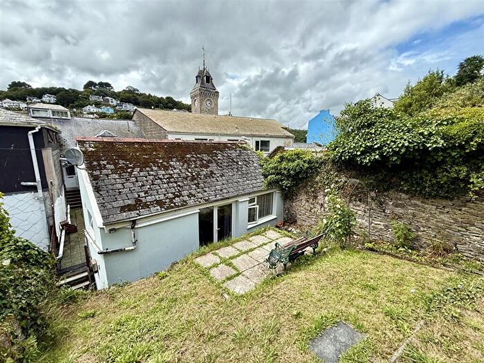 1 Bedroom Bungalow For Sale In Fore Street, East Looe, PL13