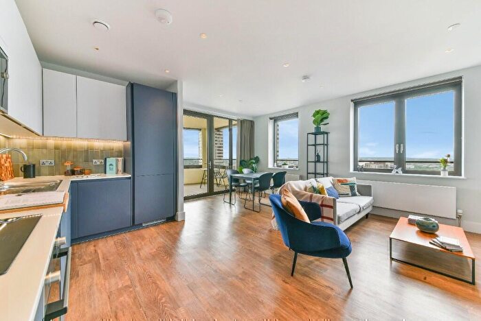 2 Bedroom Flat To Rent In Uncle Wembley, Park Lane, HA9