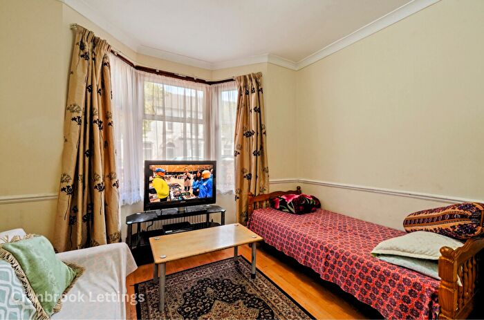 3 Bedroom Terraced House For Sale In Gillett Avenue, E6