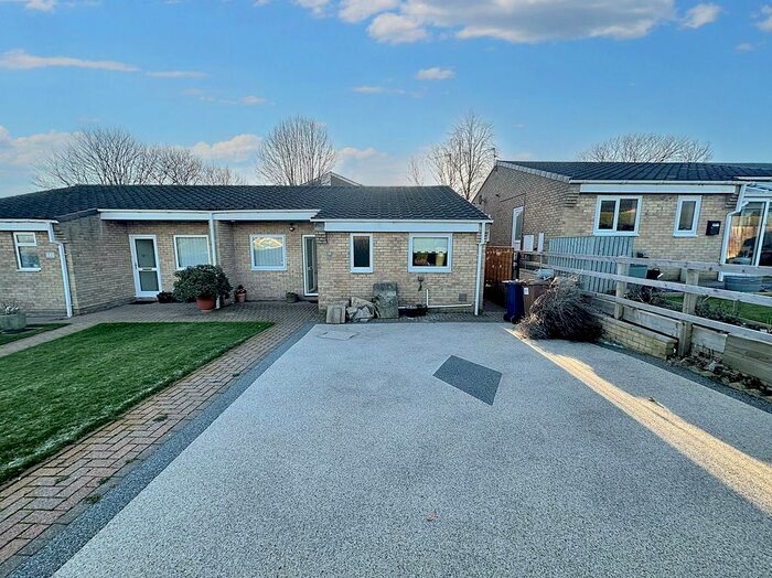 2 Bedroom Bungalow To Rent In Donridge, Washington, NE37