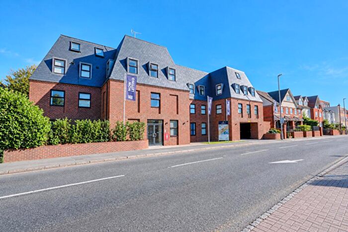 2 Bedroom Apartment To Rent In London Road, High Wycombe, Buckinghamshire, HP11