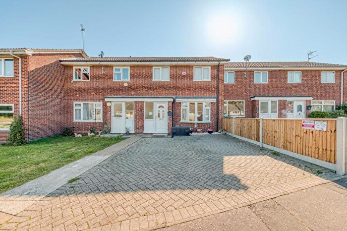 2 Bedroom Terraced House For Sale In Berry Close, Belton, NR31
