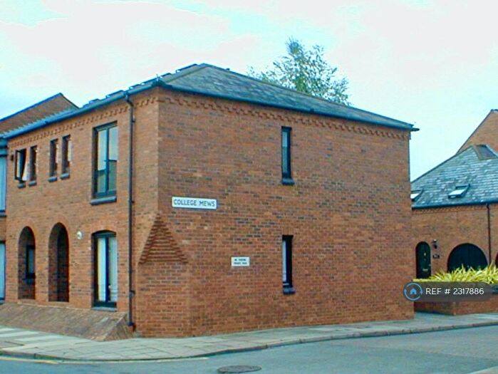 1 Bedroom Flat To Rent In College Mews, Stratford-Upon-Avon, CV37