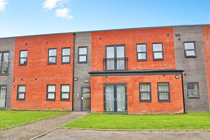 2 Bedroom Flat For Sale In Ash Tree Apartments, Leeds, LS9