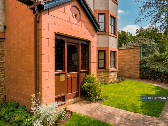 2 Bedroom Flat To Rent In North Meggetland, Edinburgh, EH14