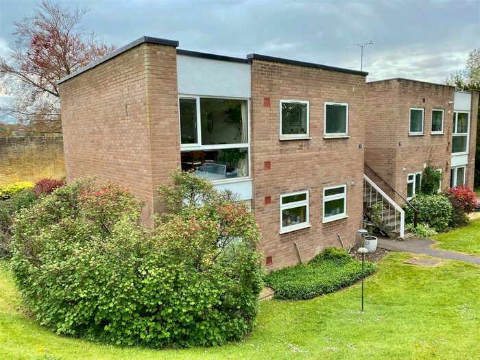 1 Bedroom Apartment To Rent In Beech Hill Court, Berkhamsted, HP4