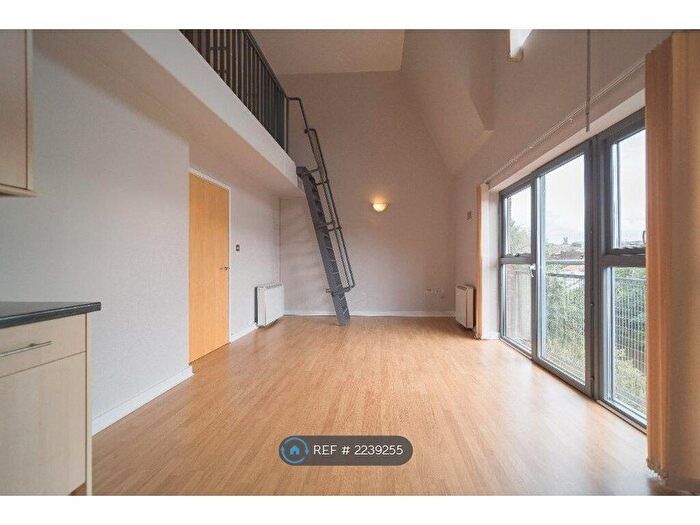 2 Bedroom Flat To Rent In Adelaide Lane, Sheffield, S3