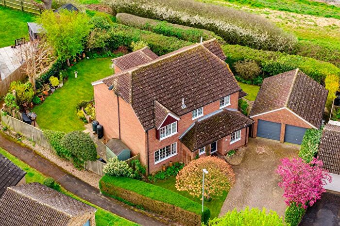 5 Bedroom Detached House For Sale In Bramble Road, Towcester, NN12