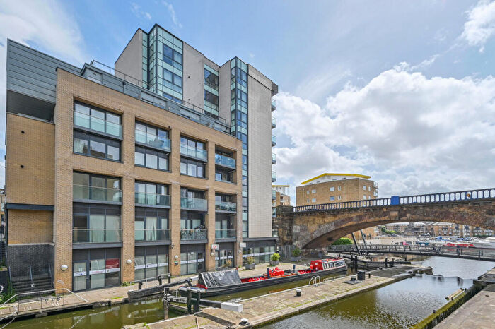 2 Bedroom Flat For Sale In John Nash Mew, Limehouse, London, E14