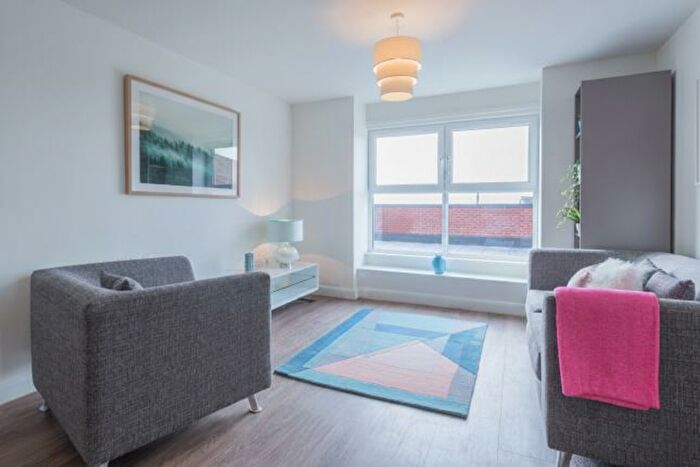 1 Bedroom Apartment To Rent In St. Johns Road, Leeds, West Yorkshire, LS3