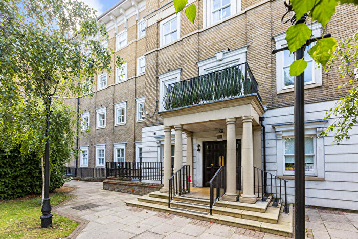 1 Bedroom Apartment For Sale In Broomfield Road, Chelmsford, CM1