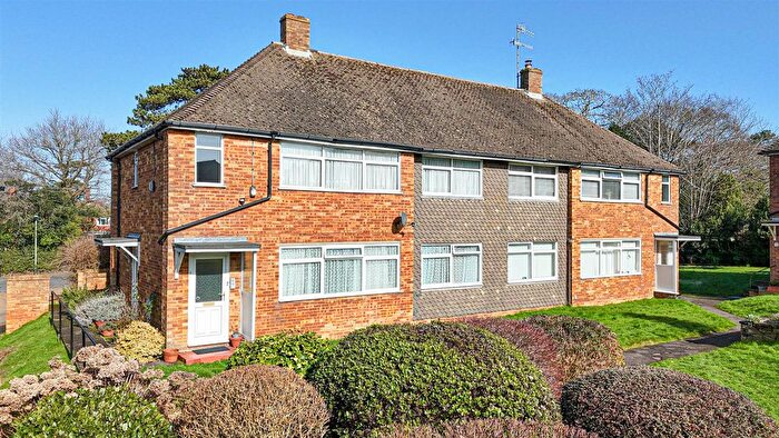2 Bedroom Flat For Sale In Hollington Court, St. Leonards-On-Sea, TN38