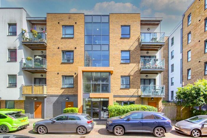 2 Bedroom Flat To Rent In All Saints Road, London, W3