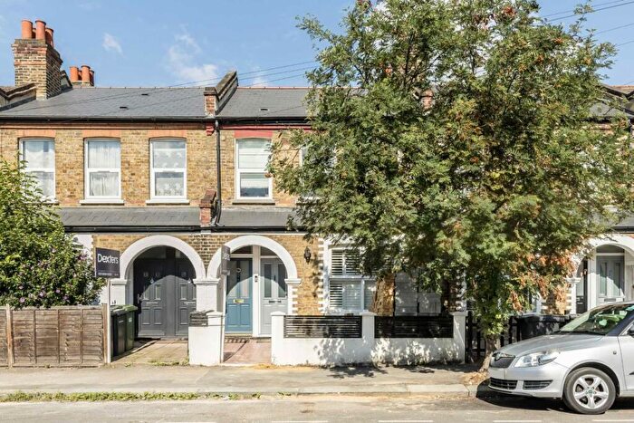 2 Bedroom Maisonette To Rent In Malyons Road, Lewisham, SE13
