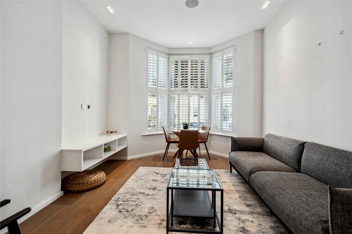2 Bedroom Terraced House To Rent In Sinclair Road, Holland Park, W14