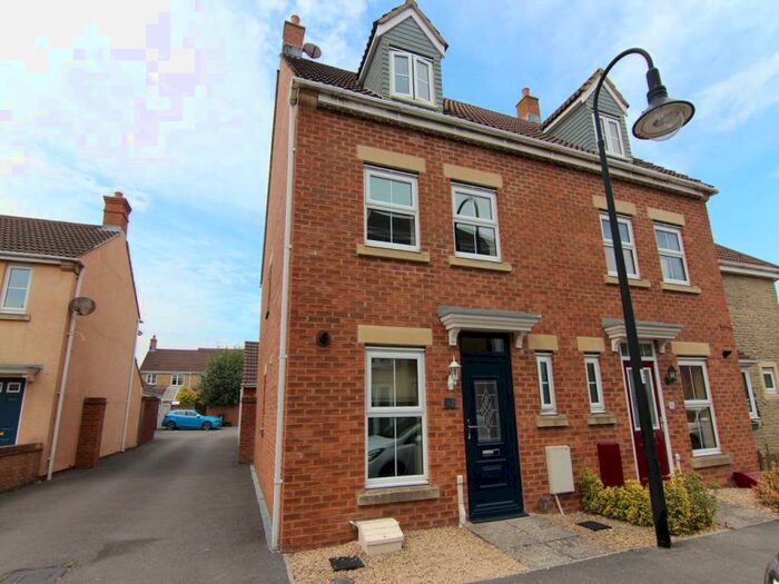 3 Bedroom House To Rent In Worle Moor Road, Weston Village, Weston-super-Mare, BS24