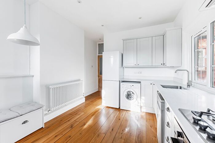 2 Bedroom Flat To Rent In Ealing Park Mansions, South Ealing Road, Ealing, W5