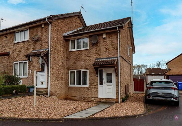 2 Bedroom End Of Terrace House For Sale In Roydfield Drive, Sheffield, S20