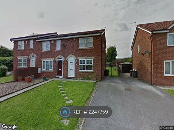 2 Bedroom Semi-Detached House To Rent In Turnstone Court, Leeds, LS10