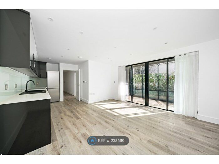 1 Bedroom Flat To Rent In Coomer Place, London, SW6