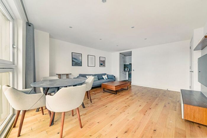 1 Bedroom Flat To Rent In New Providance Wharf, E14