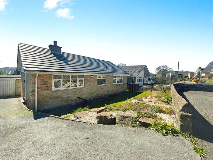 2 Bedroom Bungalow For Sale In Aston Close, Dronfield, Derbyshire, S18