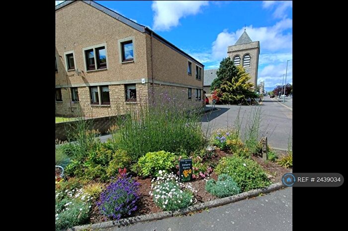 1 Bedroom Flat To Rent In Palmer Court, Grangemouth, FK3